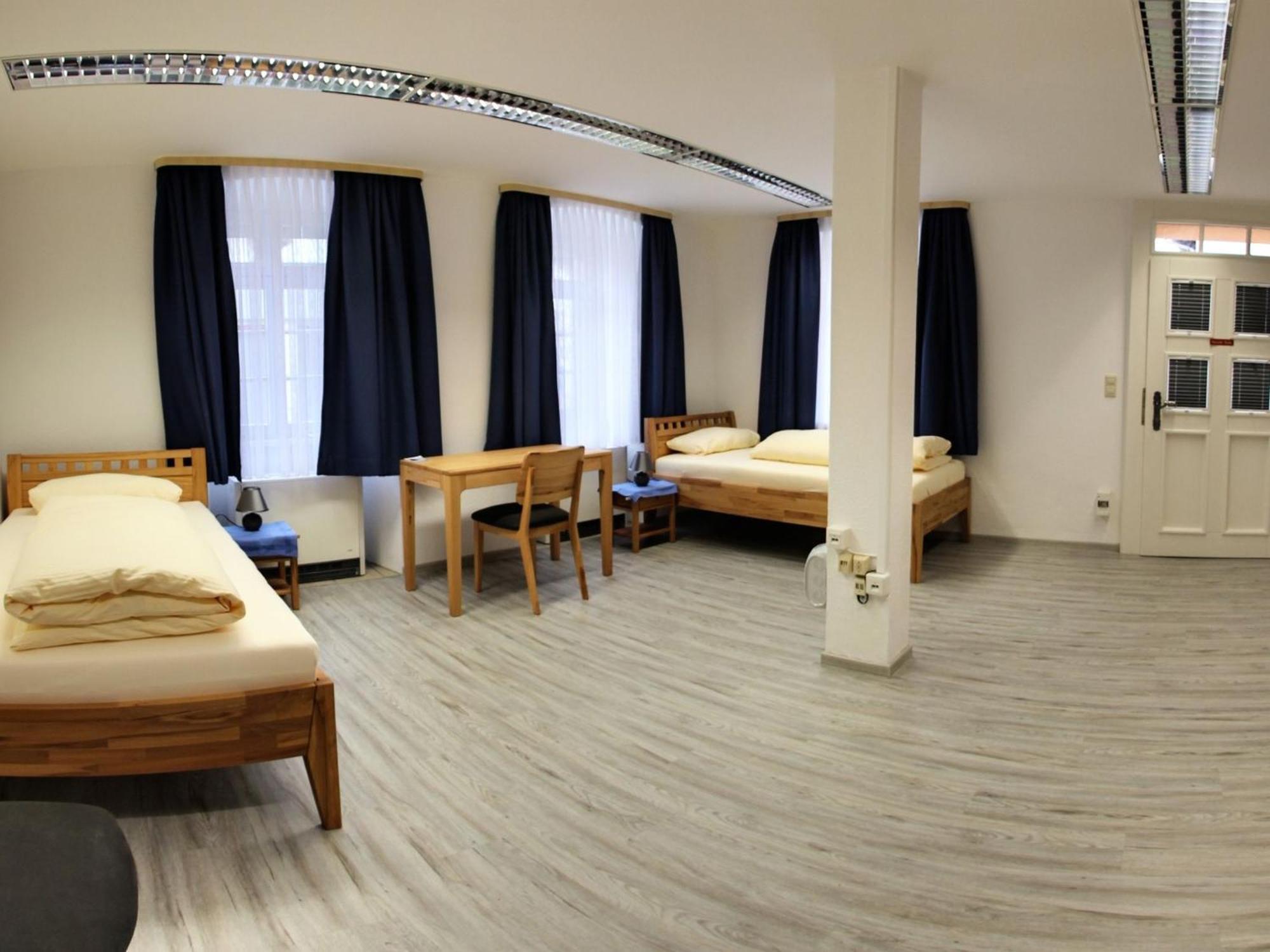Gaestehaus Ritter 진스하임 외부 사진
